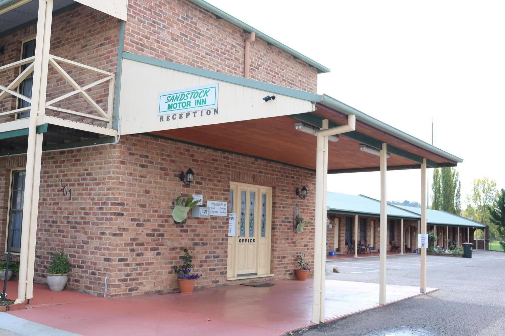 Sandstock Motor Inn ארמידייל מראה חיצוני תמונה