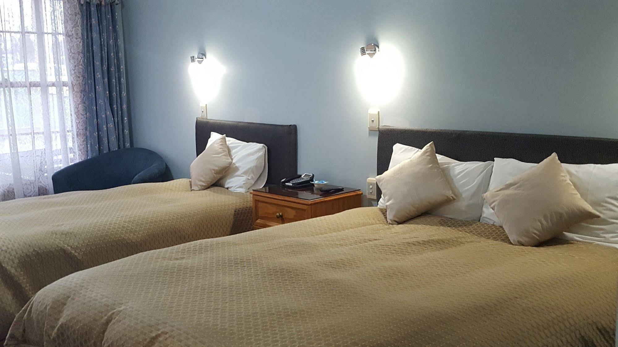 Sandstock Motor Inn ארמידייל מראה חיצוני תמונה